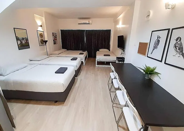 B3 Cosy /5 Guests/ Near Mrt/full Kitchen Apartment