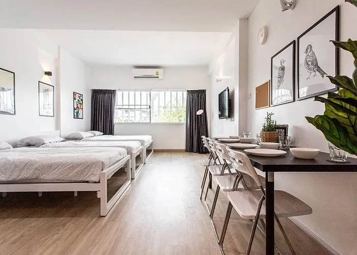 B3 Cosy /5 Guests/ Near Mrt/full Kitchen Bangkok