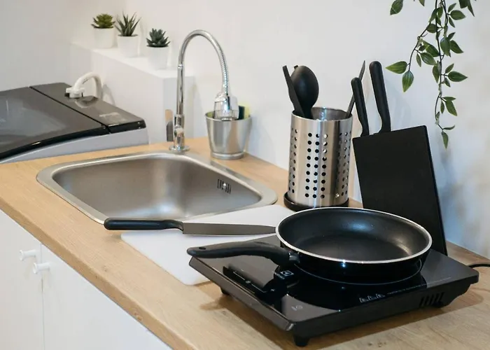 B3 Cosy /5 Guests/ Near Mrt/full Kitchen Bangkok