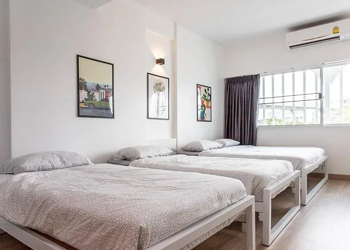 Apartment B3 Cosy /5 Guests/ Near Mrt/full Kitchen