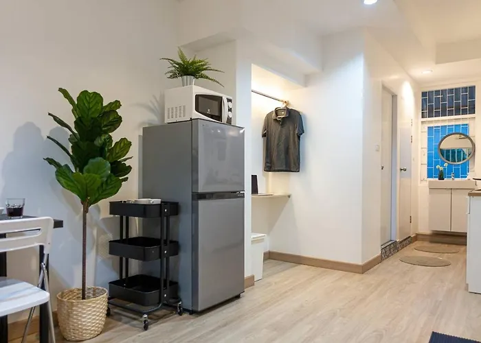 Apartment B3 Cosy /5 Guests/ Near Mrt/full Kitchen Bangkok