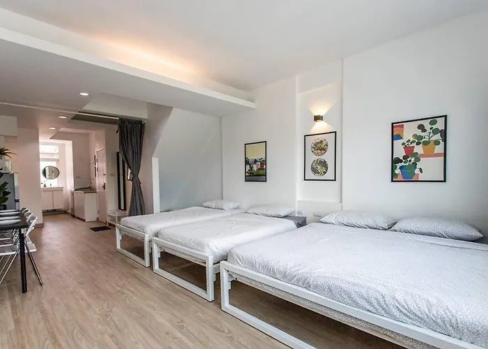 Apartment B3 Cosy /5 Guests/ Near Mrt/full Kitchen Bangkok
