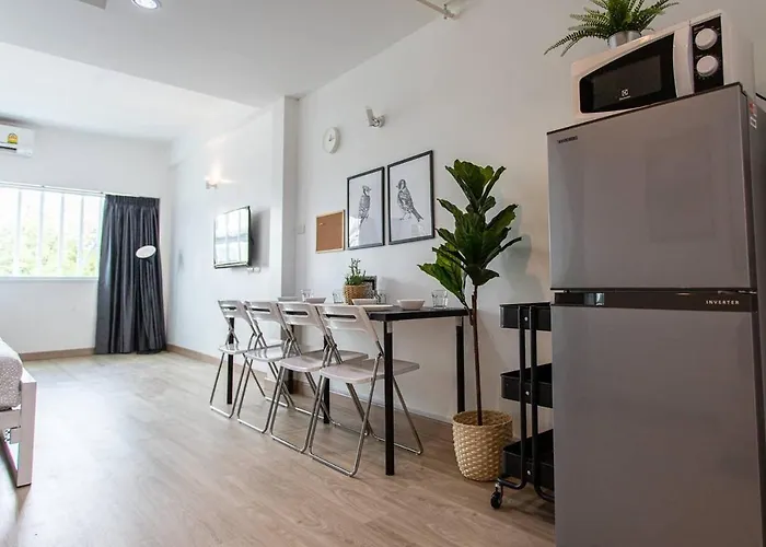 B3 Cosy /5 Guests/ Near Mrt/full Kitchen *