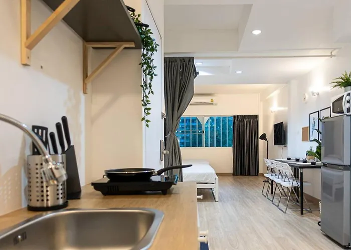Apartment B3 Cosy /5 Guests/ Near Mrt/full Kitchen